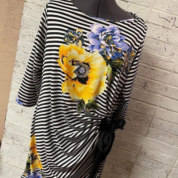 Shelby & Palmer Striped Floral Dress Plus 1X - Picture 1 of 8